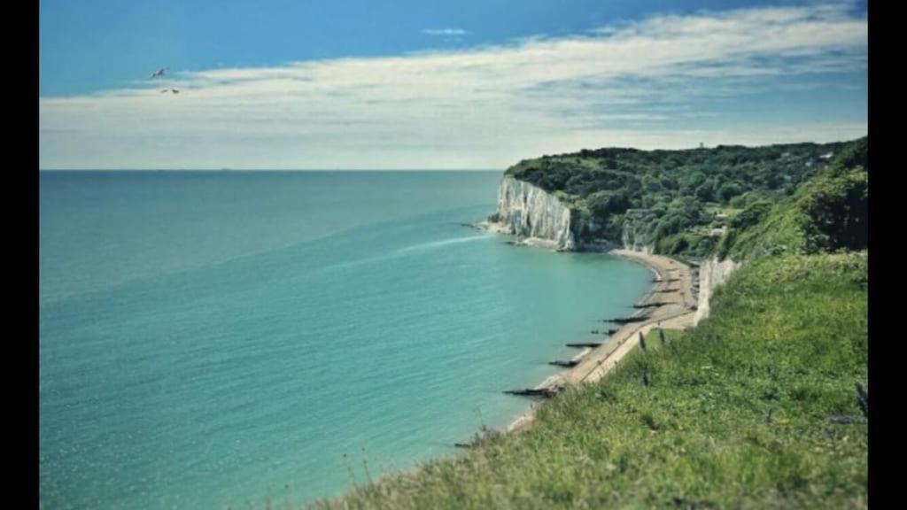 Foxes Sea Side Retreat Deluxe Chalet Is A Lovely Holiday Home Tucked Away On The Kent Coast Kingsdown  Zewnętrze zdjęcie
