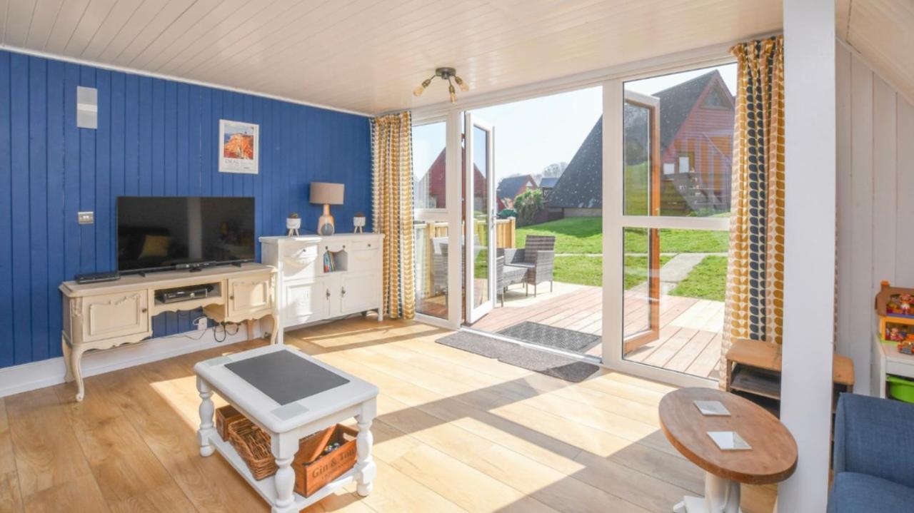 Foxes Sea Side Retreat Deluxe Chalet Is A Lovely Holiday Home Tucked Away On The Kent Coast Kingsdown  Zewnętrze zdjęcie