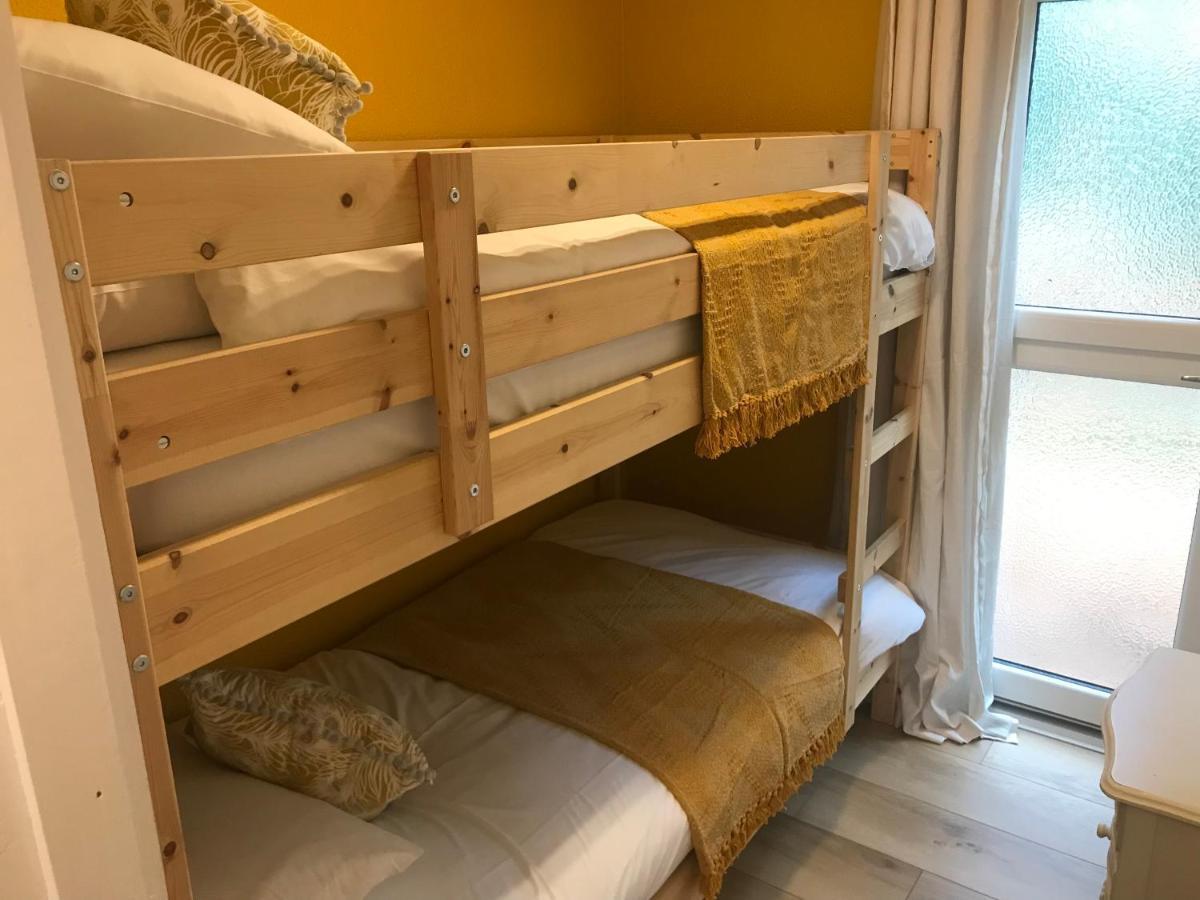 Foxes Sea Side Retreat Deluxe Chalet Is A Lovely Holiday Home Tucked Away On The Kent Coast Kingsdown  Zewnętrze zdjęcie